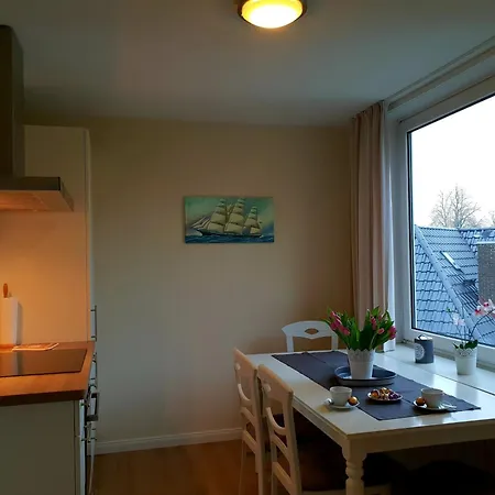 Fewo1846 - Adlerhorst - Dachgeschosswohnung Mit 2 Schlafzimmern アパート フレンスブルク